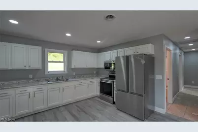 3899 Mayfair Lane, Cambridge, OH 43725 - Photo 9