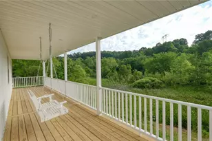 3899 Mayfair Ln, Cambridge, OH 43725 - Photo 5