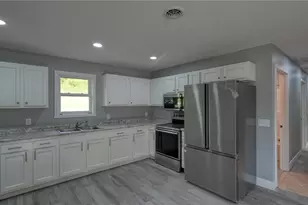 3899 Mayfair Ln, Cambridge, OH 43725 - Photo 9