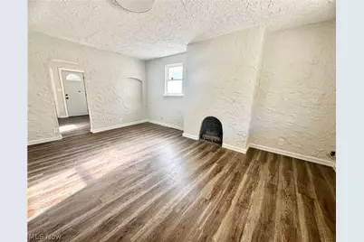 2044 E 29th Street, Lorain, OH 44055 - Photo 5