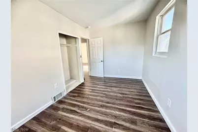 2044 E 29th Street, Lorain, OH 44055 - Photo 11