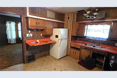 446 N 8th Street, Cambridge, OH 43725 - Photo 9