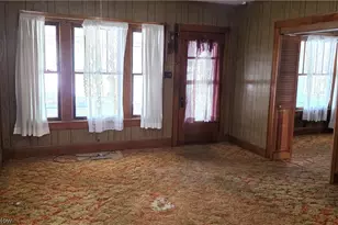 446 N 8th St, Cambridge, OH 43725 - Photo 9
