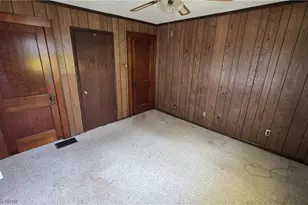 446 N 8th St, Cambridge, OH 43725 - Photo 19