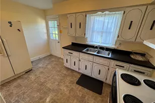 4019 Belmont Ave, Shadyside, OH 43947 - Photo 9