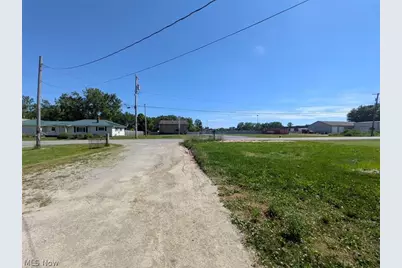 41386 Schadden Road, Elyria, OH 44035 - Photo 9