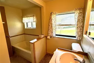 912 Hadley Ln, Marietta, OH 45750 - Photo 17