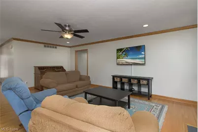 238 Shenandoah Boulevard, Barberton, OH 44203 - Photo 5