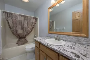 238 Shenandoah Blvd, Barberton, OH 44203 - Photo 13