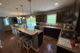 235 Briarwood Dr SE, New Philadelphia, OH 44663 - Photo 13