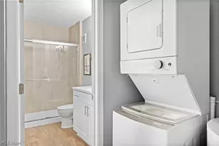 10524 Clifton Blvd, Loveland, OH 44102 - Photo 9