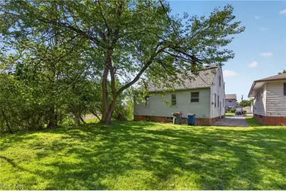 16218 Telfair Avenue, Loveland, OH 44128 - Photo 5