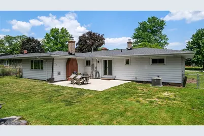 718 Starlight Drive, Green Hills, OH 44131 - Photo 3