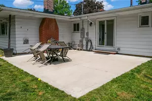718 Starlight Dr, Green Hills, OH 44131 - Photo 37