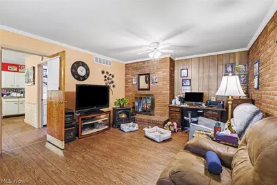 693 Woodbrook Road, Cuyahoga Falls, OH 44223 - Photo 11