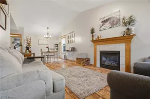 1623 Isaac Tr, Akron, OH 44306 - Photo 3
