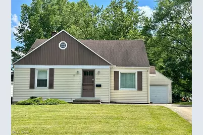 3241 Estates Circle, Youngstown, OH 44511 - Photo 1