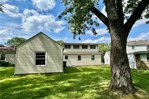 3241 Estates Cir, Youngstown, OH 44511 - Photo 25