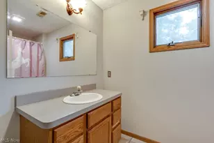 5209 Orchard Ln, North Ridgeville, OH 44039 - Photo 19