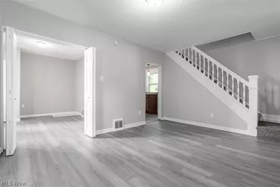312 Upland Avenue, Akron, OH 44301 - Photo 5