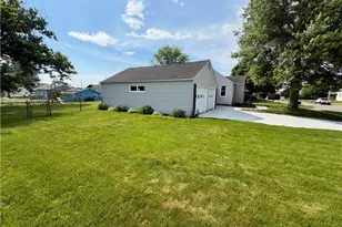 2624 Ellis Ave NE, Canton, OH 44705 - Photo 3