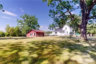 18960 Marks Rd, Columbia Station, OH 44028 - Photo 3