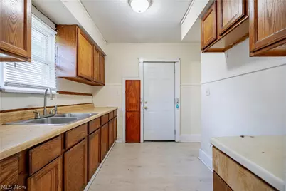 688 Kipling Street, Akron, OH 44306 - Photo 19