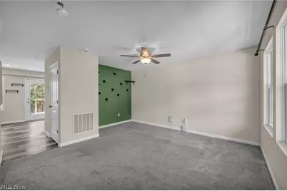 189 Alexander Drive, Elyria, OH 44035 - Photo 3