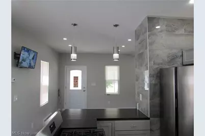 2827 E 117th Street, Loveland, OH 44120 - Photo 9