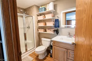 6215 Hidden Creek Dr, Lorain, OH 44053 - Photo 17