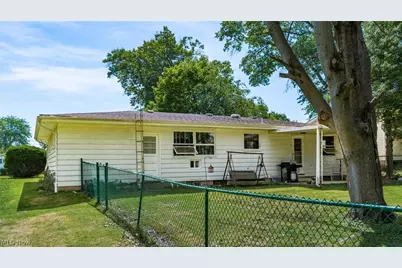 2525 Geneva Drive, Zanesville, OH 43701 - Photo 25