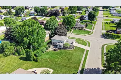 1907 Opal Street, Louisville, OH 44641 - Photo 3