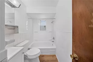 1095 St Michaels Ave, Akron, OH 44320 - Photo 17