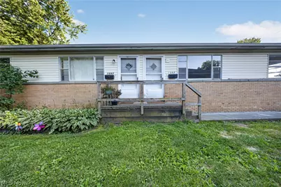 1095 Saint Michaels Avenue, Akron, OH 44320 - Photo 1