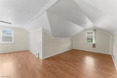 11301 Mountview Avenue, Garfield Heights, OH 44125 - Photo 19