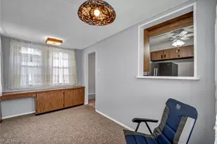 424 E 326th St, Willowick, OH 44095 - Photo 11