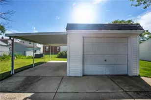 424 E 326th St, Willowick, OH 44095 - Photo 33