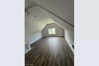9409 Empire Avenue, Loveland, OH 44108 - Photo 5