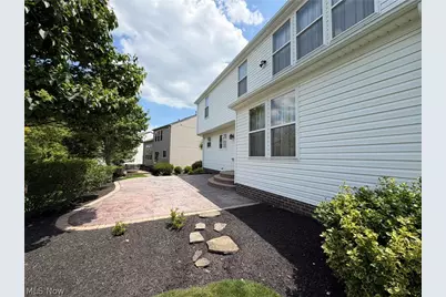 421 Windham Court, Grandview Heights, OH 44147 - Photo 15