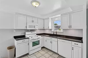 5814 Charles Ave, Parma, OH 44129 - Photo 11
