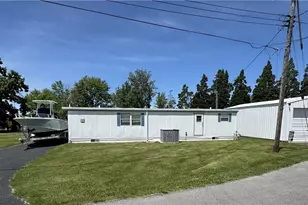 2825 W Rising Sun Rd, Port Clinton, OH 43452 - Photo 1