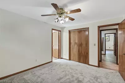301 Crosse Road, Amherst, OH 44001 - Photo 27