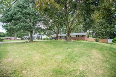 916 Marion Avenue NW, Massillon, OH 44646 - Photo 3