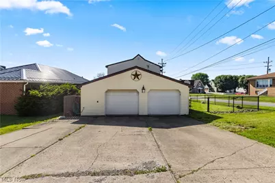 3741 Woodlawn Way, Weirton, WV 26062 - Photo 5
