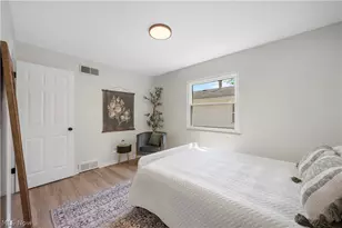 1270 Chandler Ave, Akron, OH 44314 - Photo 11