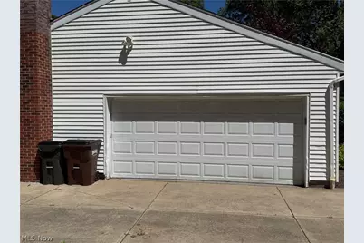 8094 Rolling Brook Road, Northfield, OH 44067 - Photo 11