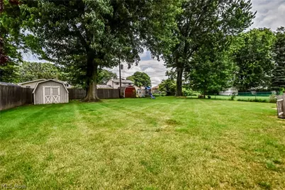 36388 Sunset Drive, Eastlake, OH 44095 - Photo 33