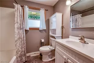 36388 Sunset Dr, Eastlake, OH 44095 - Photo 25
