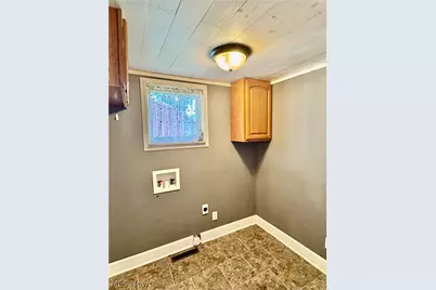 307 Florence Street, Belpre, OH 45714 - Photo 13