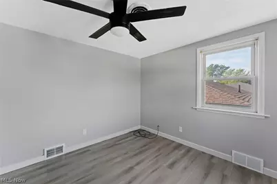 3053 Chris Avenue, Lorain, OH 44052 - Photo 21